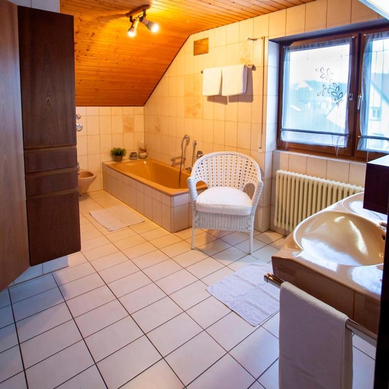 Bed and Breakfast Haus Rose Алленсбах Экстерьер фото
