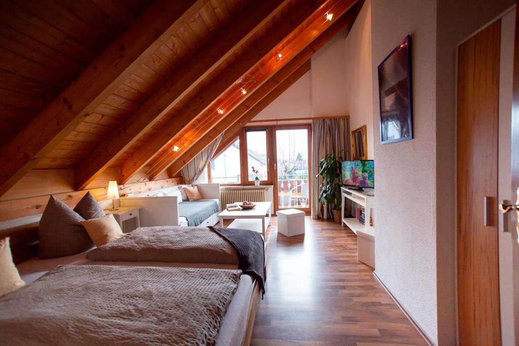 Bed and Breakfast Haus Rose Алленсбах Экстерьер фото